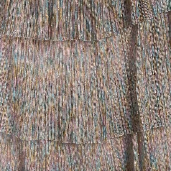 NWT Gianni Bini
Grace Metallic Plisse Sweetheart Neck Cut-Out Tiered Dress - Picture 4 of 11